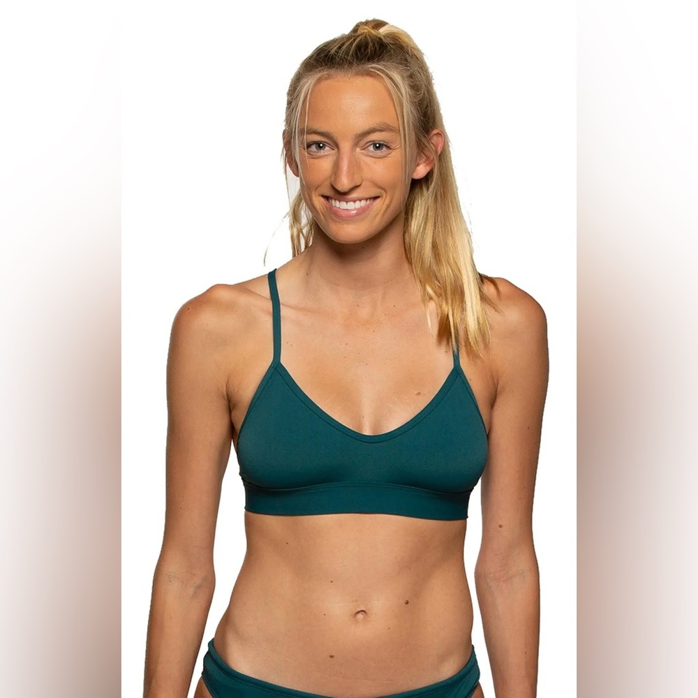 Jolyn Mara Solid Bikini Top‎ size XS